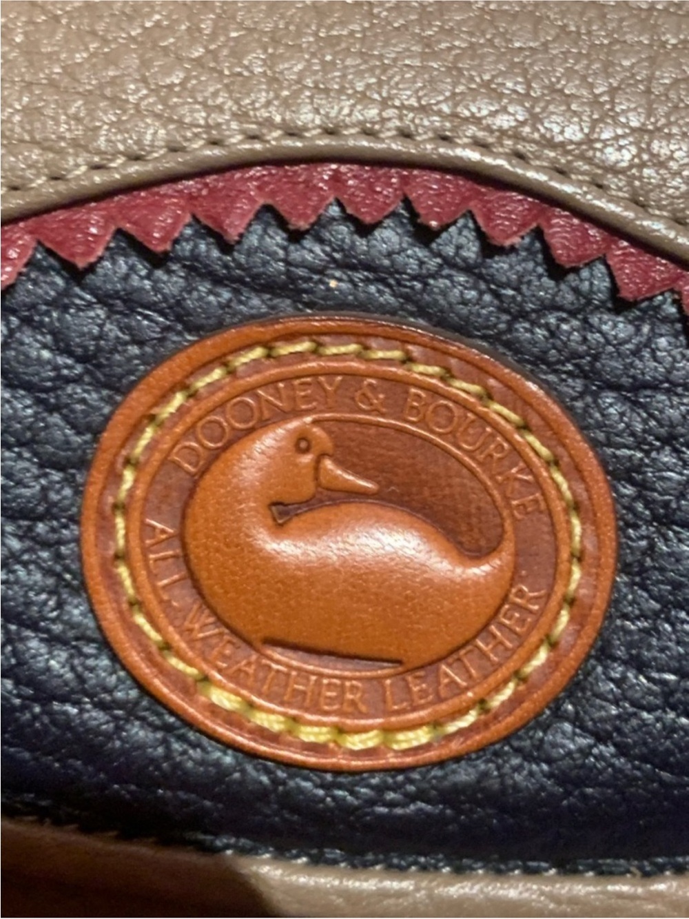 Dooney & Bourke Teton Taupe Leather Wallet with Black Panel & Kisslock GUC - Picture 2 of 14